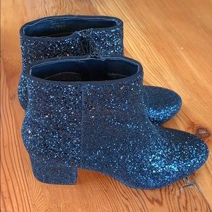 Aldo black sparkly booties